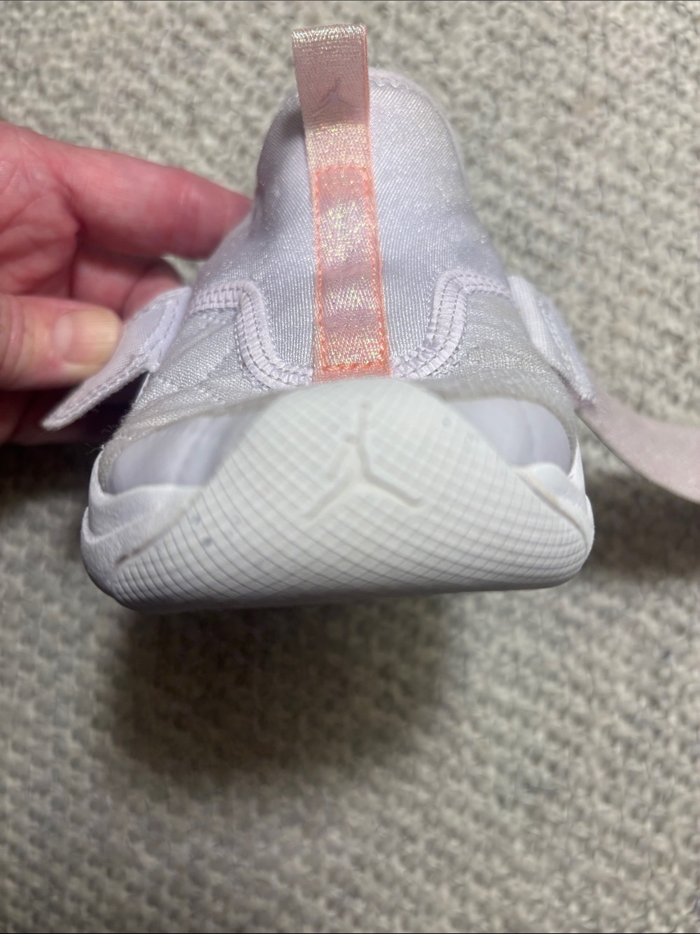 Jordan 23/7 EasyOn Toddler Shoes
Barely Grape Pastel - Size 7 - Picture 5 of 7